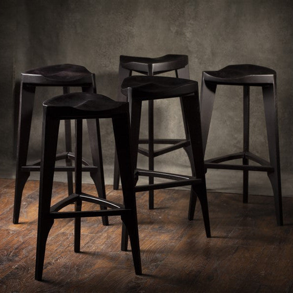 Drvena Barska stolica crna