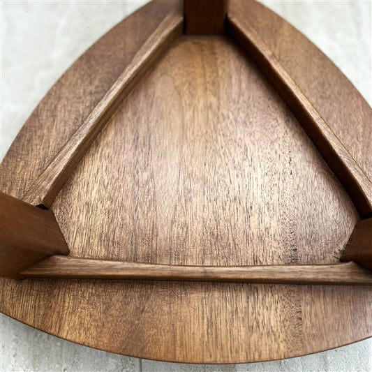 Yoru – orah hoklica sa tapaciranim sedištem