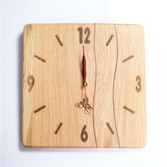 Drveni zidni sat Crtice i brojke