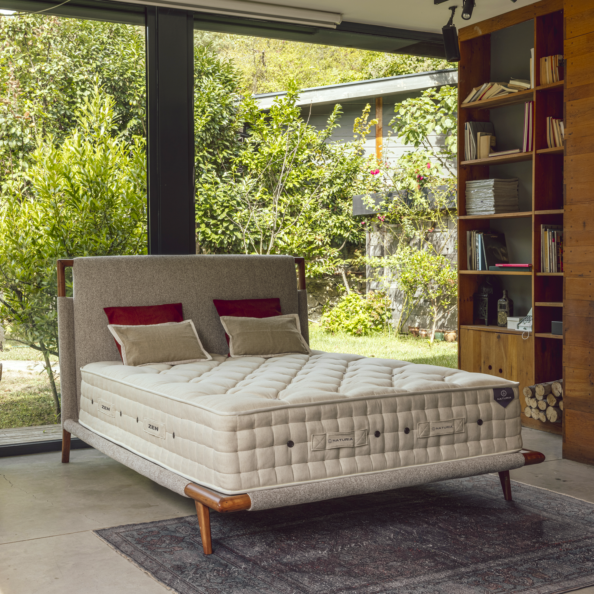 ZEN Luxury Handmade Natural Organic Mattress
Synergy of the Finest Natural Materials and Advanced Technology